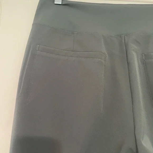 ATHLETA Women’s Endless Pant in Bali Green Straight Leg Ankle #533636-02 Size 14 - Picture 5 of 8